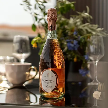 Seaside Renovated 2br 1 Minute Walk To The No Car Needed * Potidée