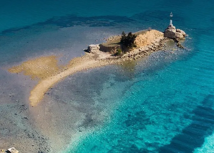 Seaside Renovated 2br 1 Minute Walk To The No Car Needed