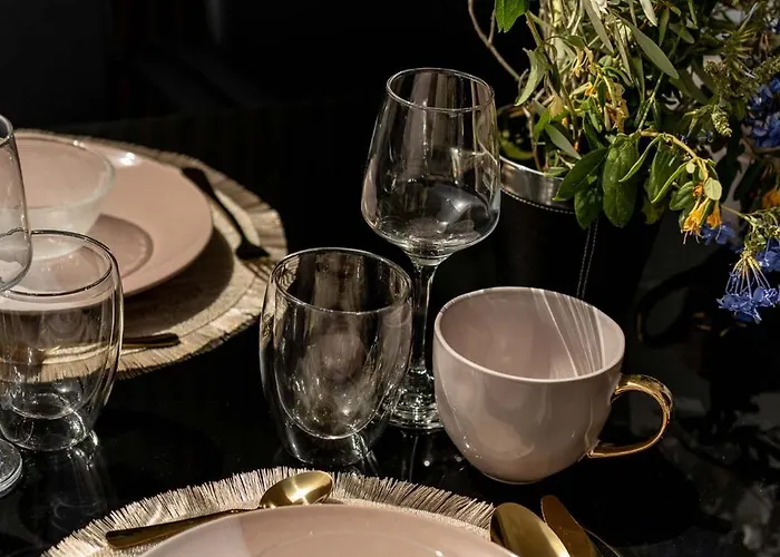 Seaside Renovated 2br 1 Minute Walk To The No Car Needed Appartement *