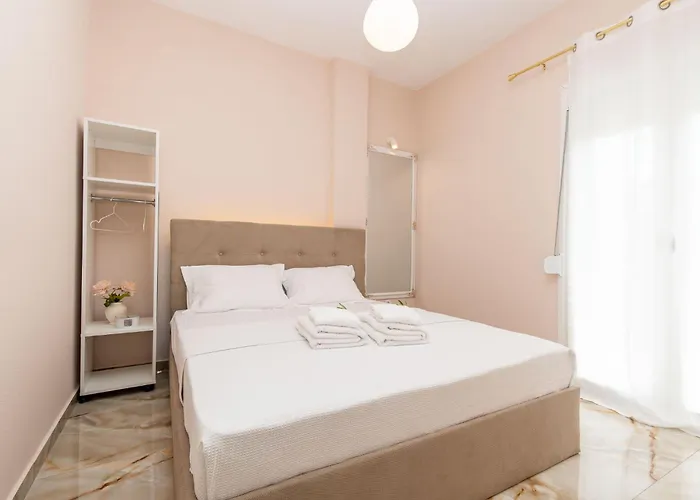 Seaside Renovated 2br 1 Minute Walk To The No Car Needed Appartement *