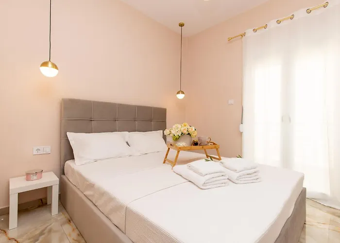 Seaside Renovated 2br 1 Minute Walk To The No Car Needed