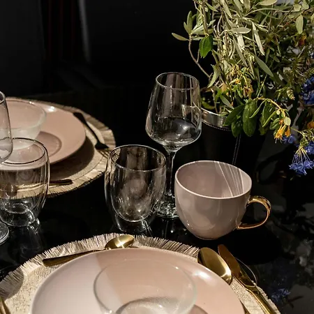 Seaside Renovated 2br 1 Minute Walk To The No Car Needed Διαμέρισμα *